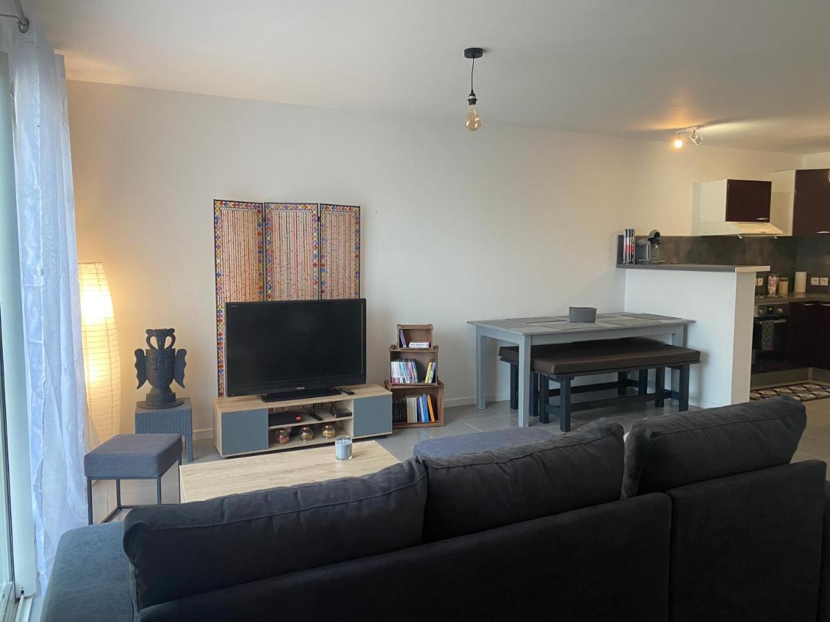 Tres Beau T3 Au Calme Apartment Lahourcade Exterior photo